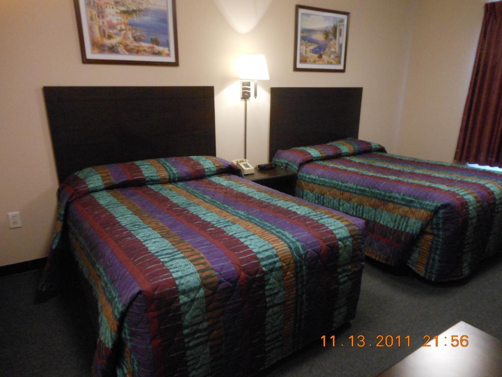 Intown Suites Extended Stay Select Hampton Va エクステリア 写真